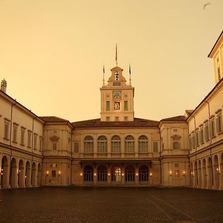 Bed and Breakfast Domus Trevi Рим Экстерьер фото