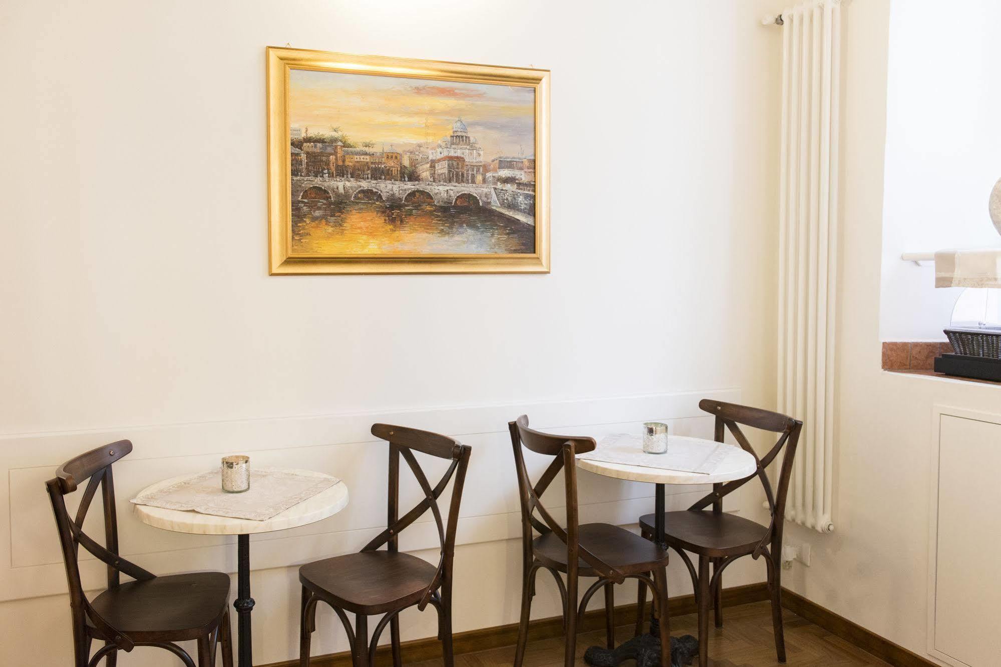 Bed and Breakfast Domus Trevi Рим Экстерьер фото