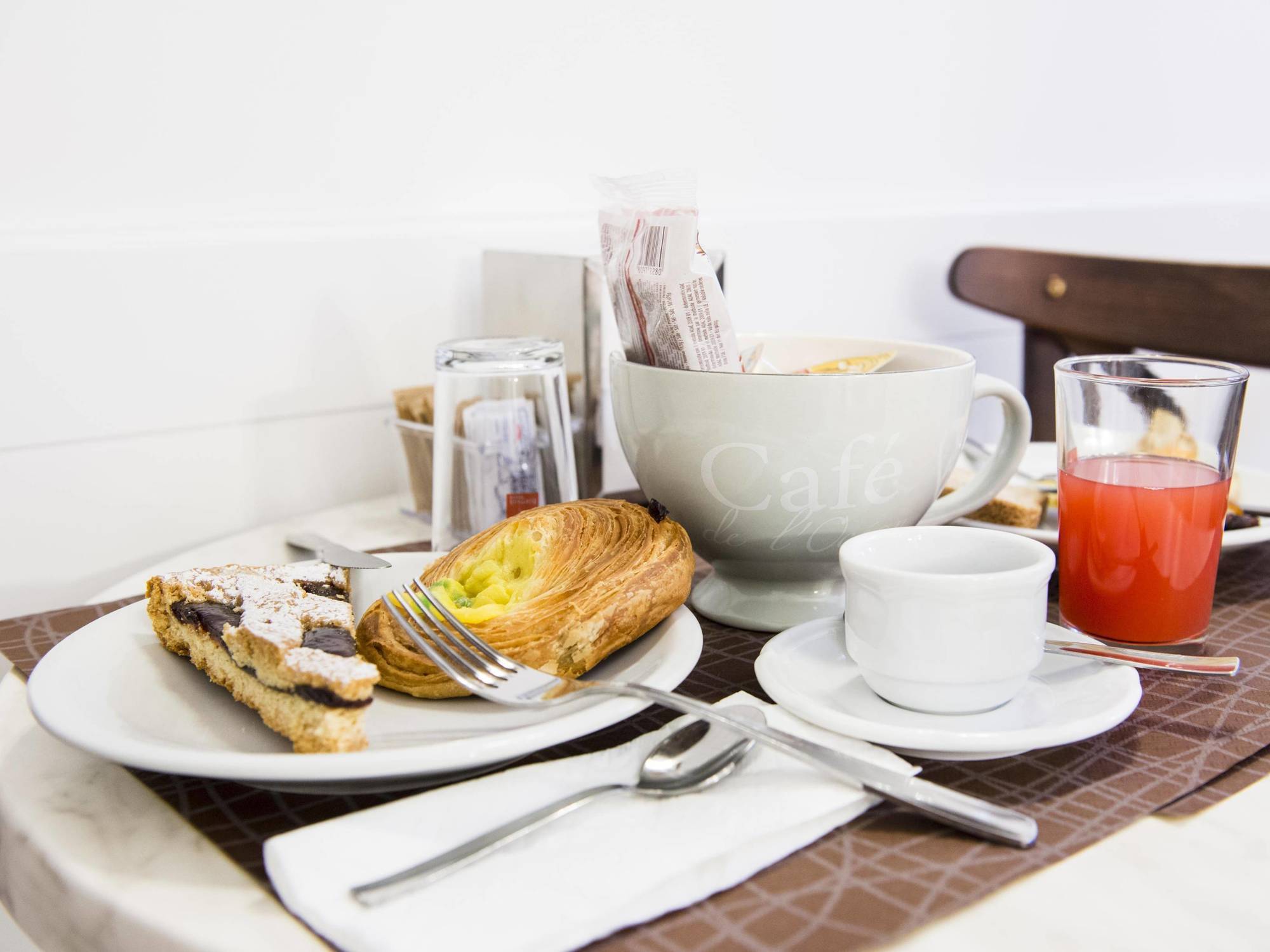 Bed and Breakfast Domus Trevi Рим Экстерьер фото